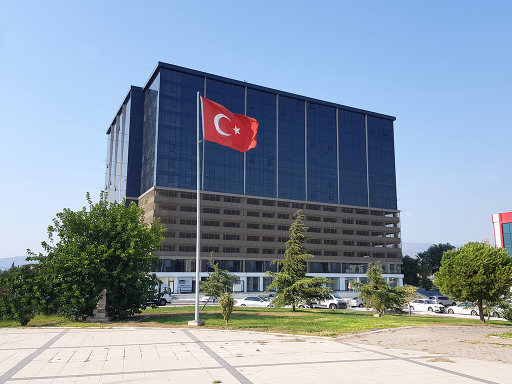 İzmir Gıda Çarşısı Emlak Bürosu